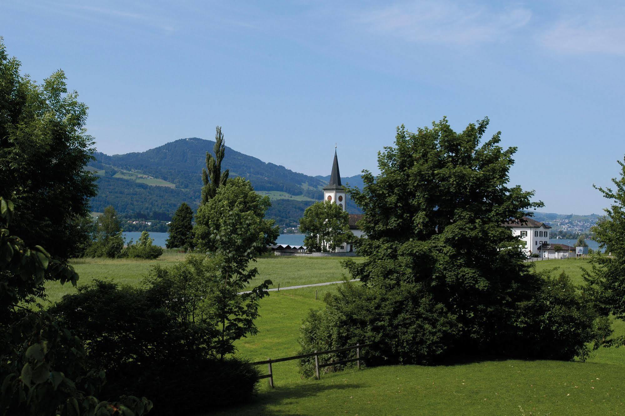 Rapperswil-Jona Youth Hostel Exterior foto